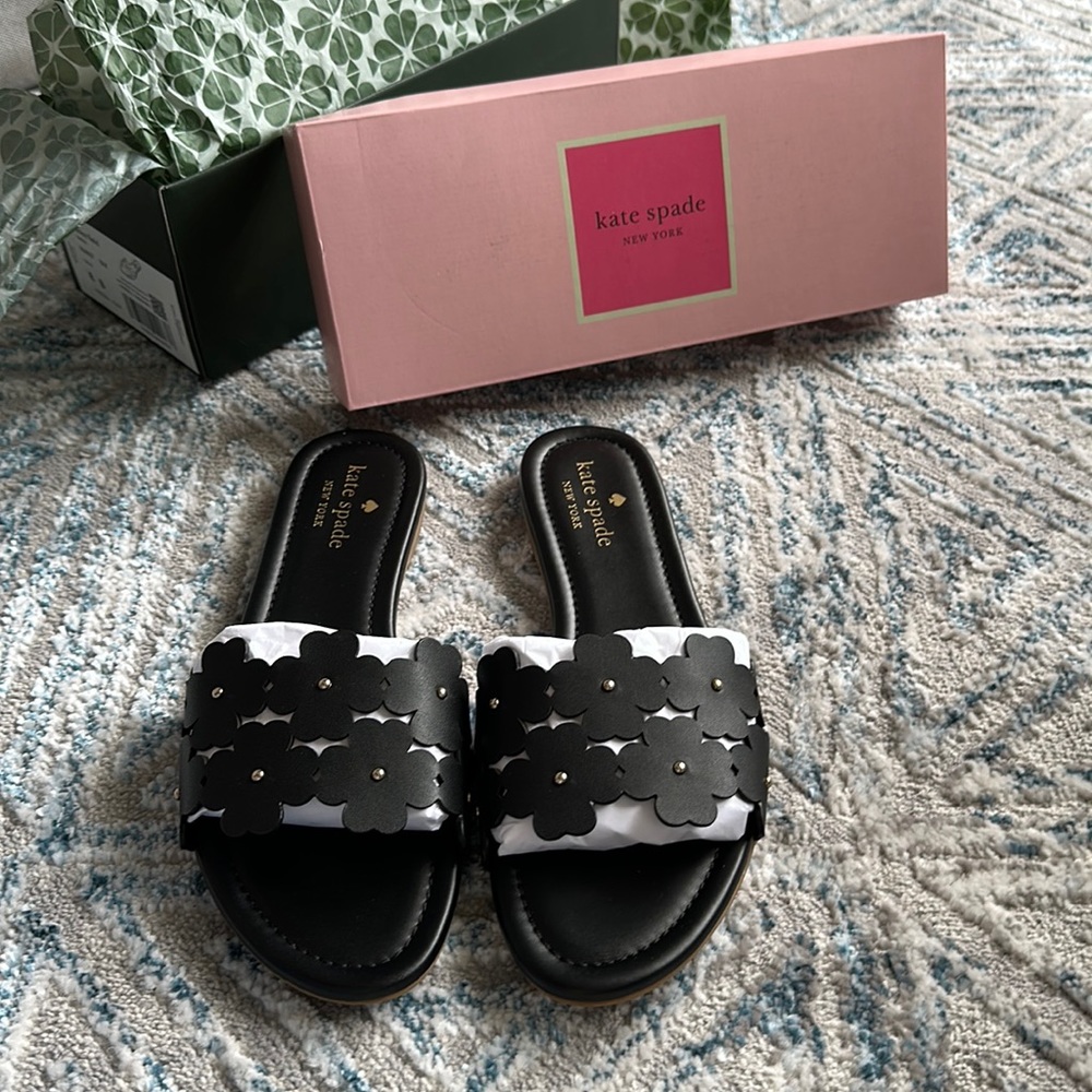 Kate Spade Daisy field black leather sandal